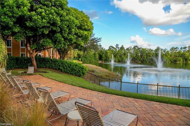 1105 Reserve CT # 305, Naples, FL 34105