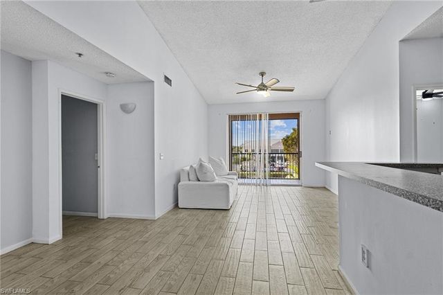 1105 Reserve CT # 305, Naples, FL 34105