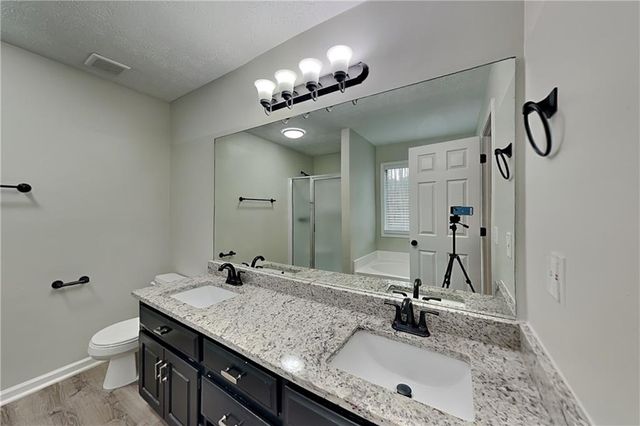 255 Valley Brook Drive, Woodstock, GA 30188