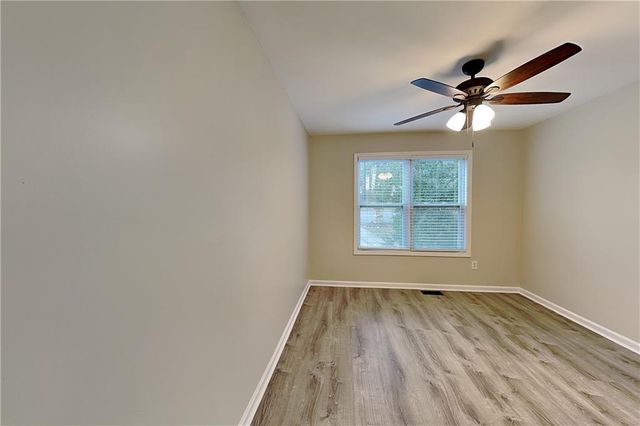 255 Valley Brook Drive, Woodstock, GA 30188