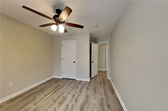 255 Valley Brook Drive, Woodstock, GA 30188