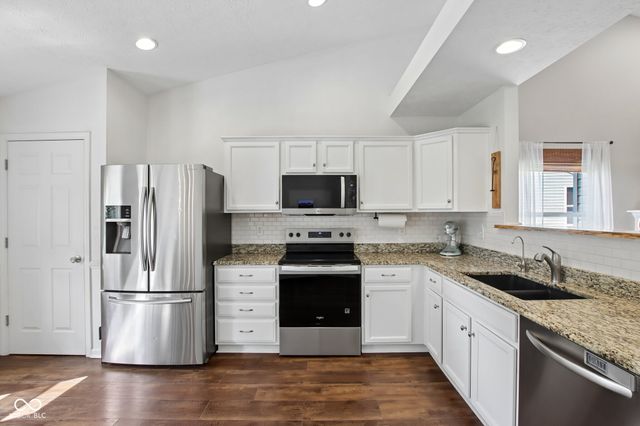 18813 Pilot Mills Drive, Noblesville, IN 46062