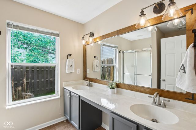 18813 Pilot Mills Drive, Noblesville, IN 46062