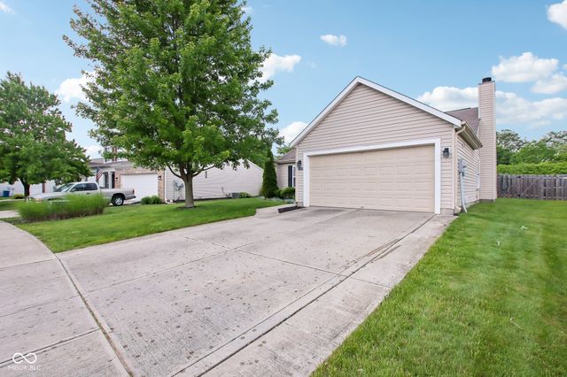 18813 Pilot Mills Drive, Noblesville, IN 46062