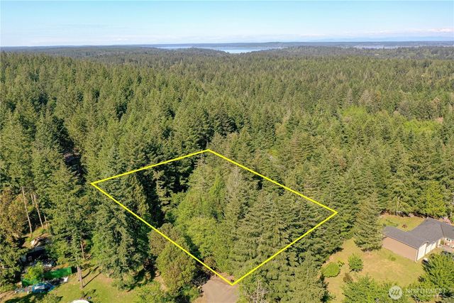 20116 9th Street SW, Lakebay, WA 98349