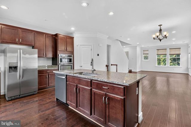 27 FAIRBANKS DR, Gaithersburg, MD 20877