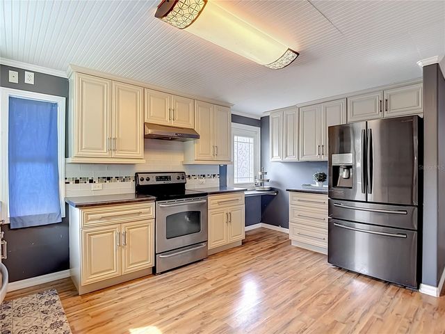 38703 9TH AVENUE, Zephyrhills, FL 33542