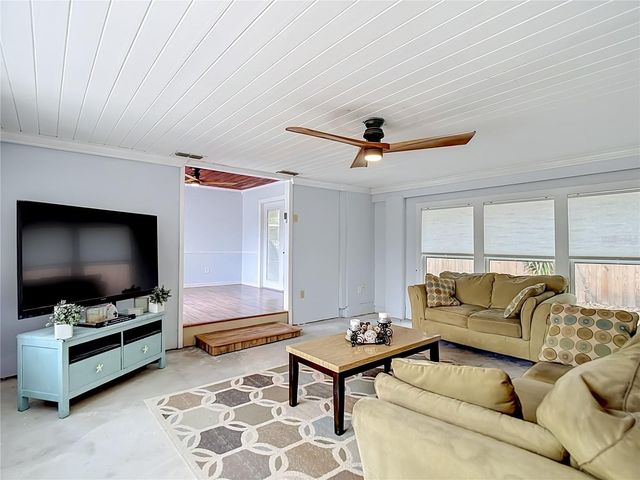 38703 9TH AVENUE, Zephyrhills, FL 33542