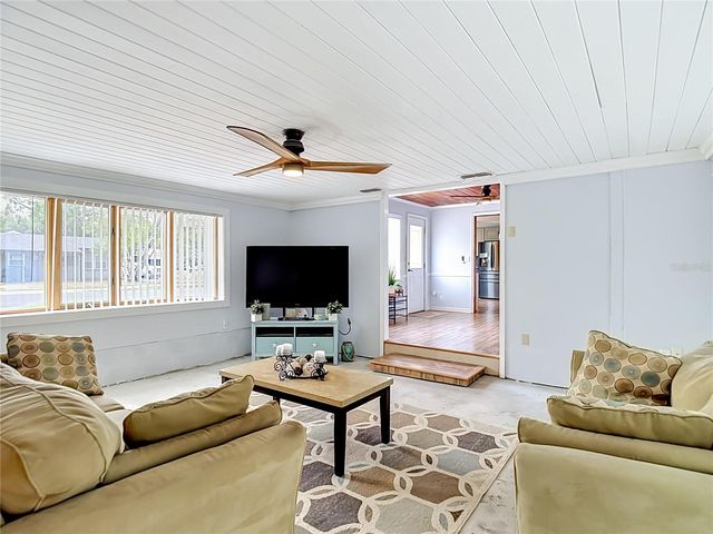 38703 9TH AVENUE, Zephyrhills, FL 33542