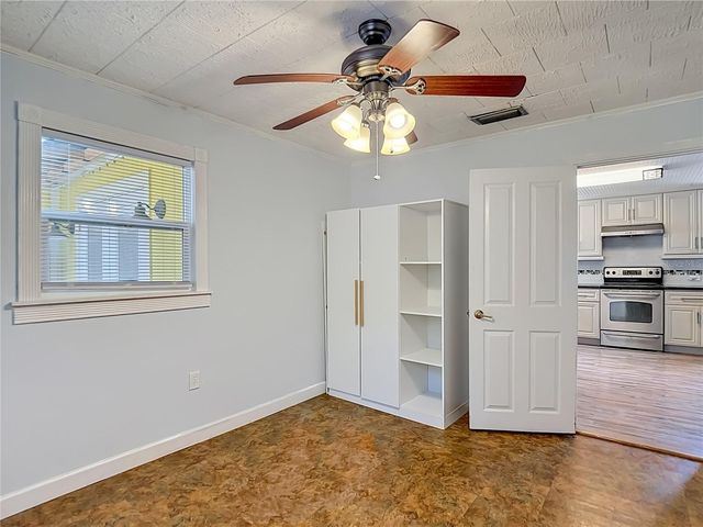 38703 9TH AVENUE, Zephyrhills, FL 33542