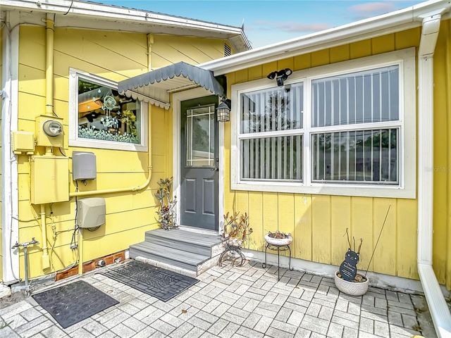 38703 9TH AVENUE, Zephyrhills, FL 33542