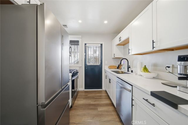 5651 Clemson Street, Los Angeles, CA 90016