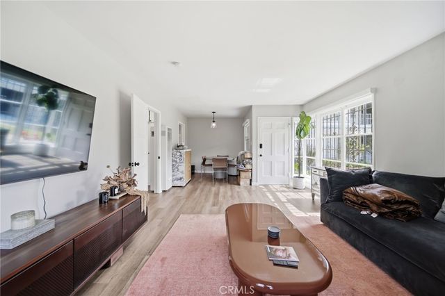 5651 Clemson Street, Los Angeles, CA 90016