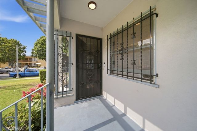 5651 Clemson Street, Los Angeles, CA 90016