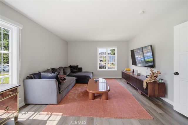 5651 Clemson Street, Los Angeles, CA 90016