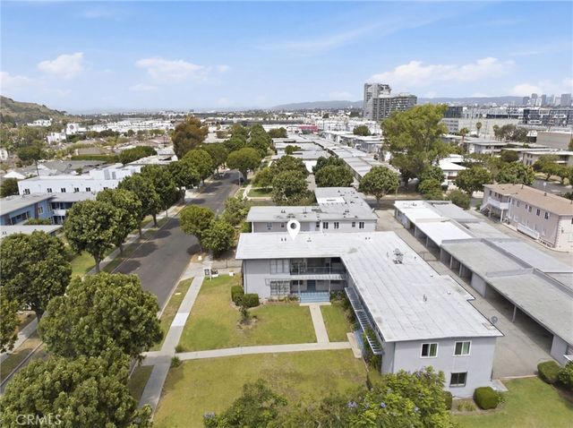 5651 Clemson Street, Los Angeles, CA 90016