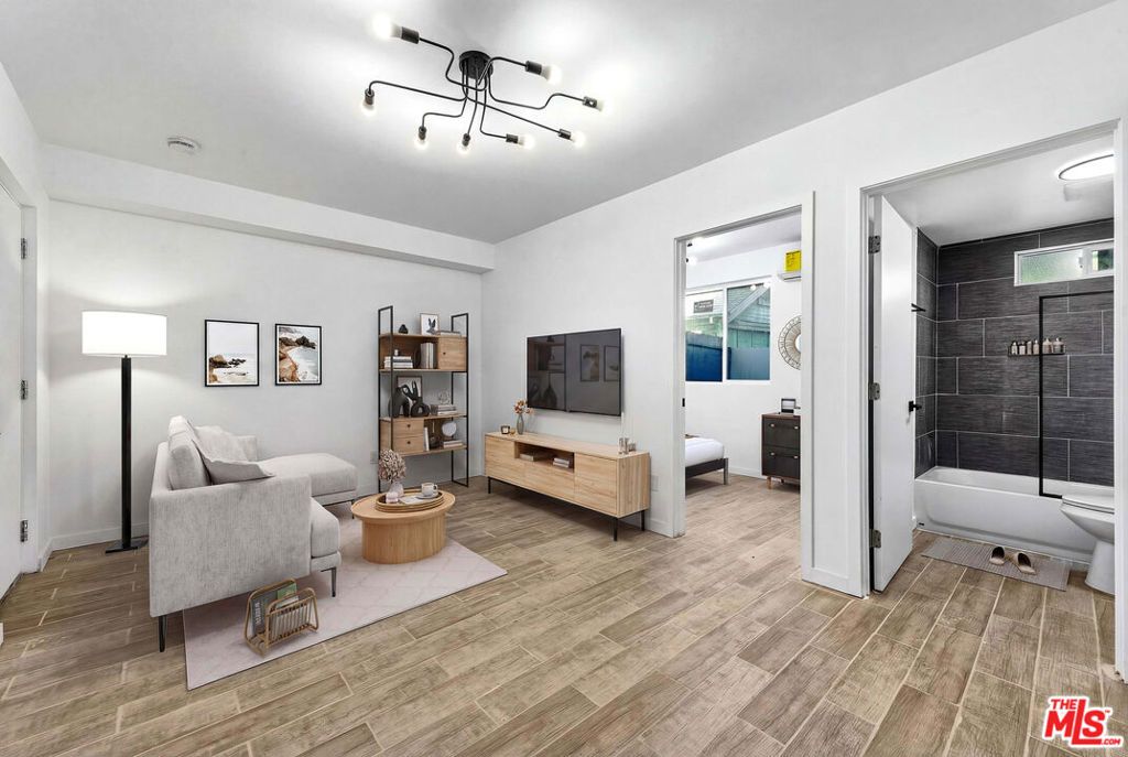 1036 Cherry Avenue, Long Beach, CA 90813 — exterior
