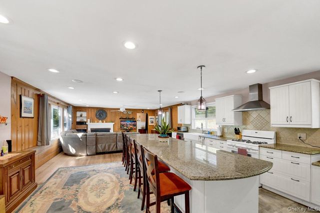 225 Lafayette Avenue, Cortlandt Manor, NY 10567