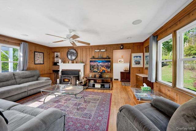 225 Lafayette Avenue, Cortlandt Manor, NY 10567