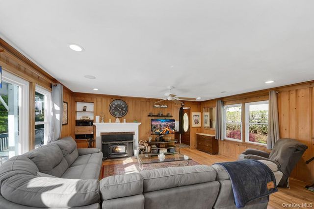 225 Lafayette Avenue, Cortlandt Manor, NY 10567
