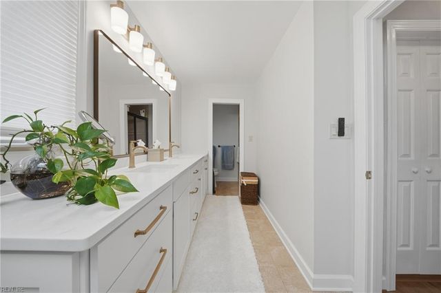 928 Enfield CHSE, Virginia Beach, VA 23452