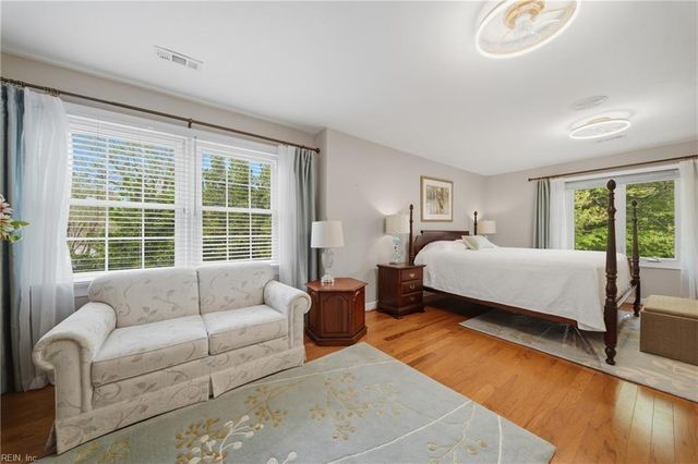 928 Enfield CHSE, Virginia Beach, VA 23452