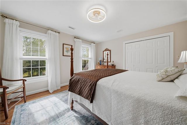 928 Enfield CHSE, Virginia Beach, VA 23452