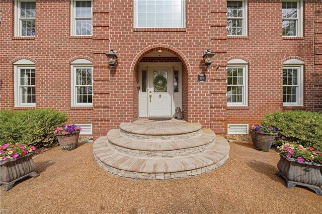 928 Enfield CHSE, Virginia Beach, VA 23452