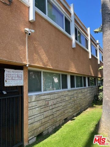 4901 August Street, Los Angeles, CA 90008