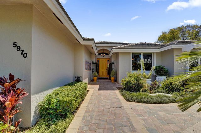 5970 SW 55th Street, Davie, FL 33314