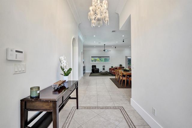 5970 SW 55th Street, Davie, FL 33314