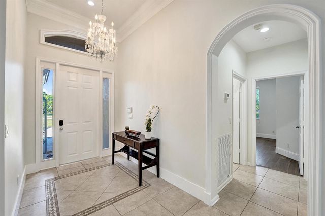 5970 SW 55th Street, Davie, FL 33314