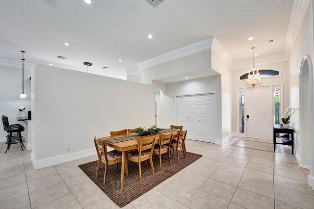 5970 SW 55th Street, Davie, FL 33314