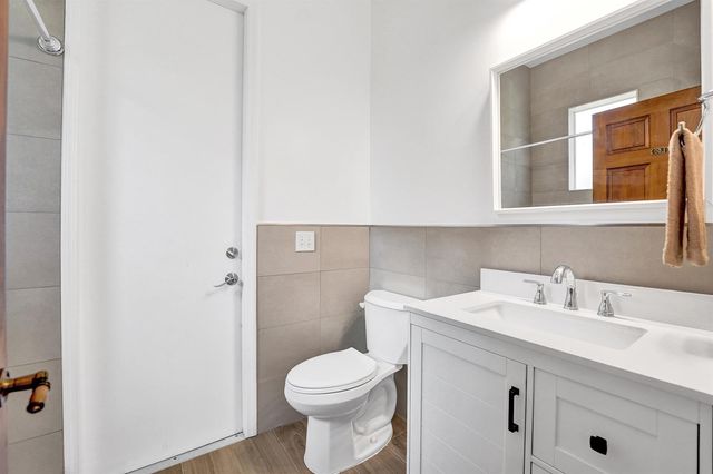 5970 SW 55th Street, Davie, FL 33314