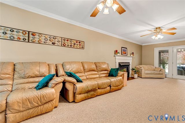 9188 Bracey Mill Pl, Mechanicsville, VA 23116