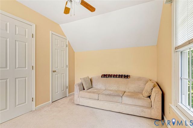 9188 Bracey Mill Pl, Mechanicsville, VA 23116