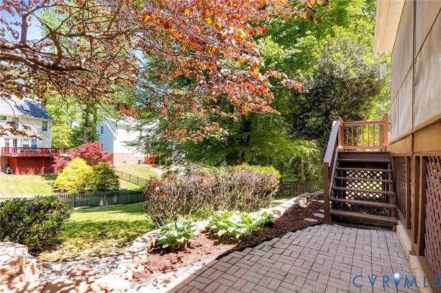 9188 Bracey Mill Pl, Mechanicsville, VA 23116