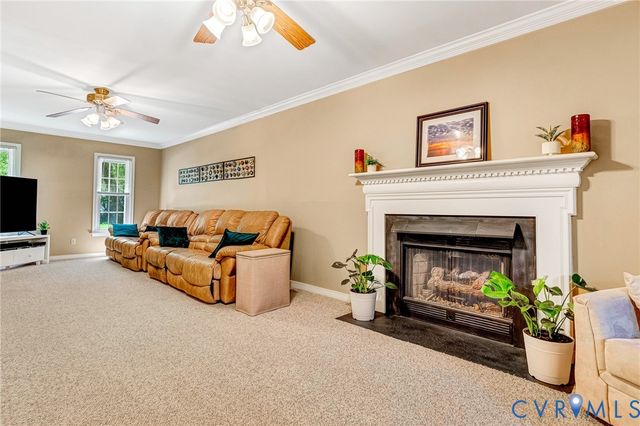 9188 Bracey Mill Pl, Mechanicsville, VA 23116