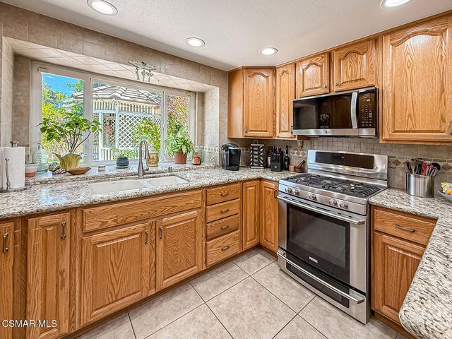 2111 Peak Place, Thousand Oaks, CA 91362