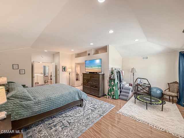 2111 Peak Place, Thousand Oaks, CA 91362