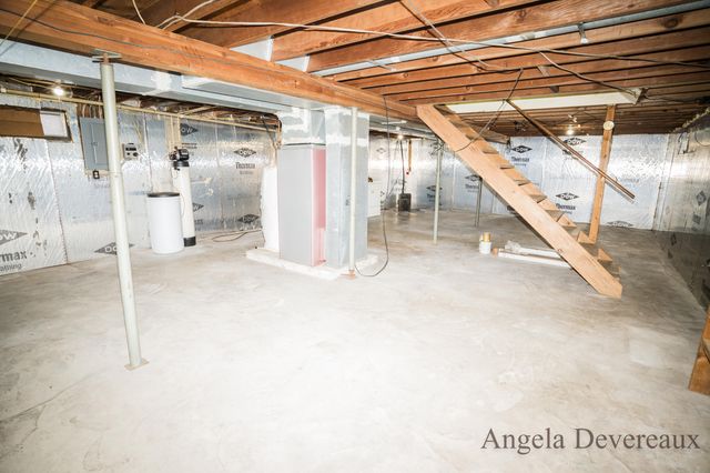 6040 N Hillman Road, Six Lakes, MI 48886