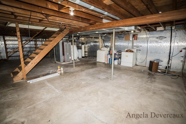 6040 N Hillman Road, Six Lakes, MI 48886