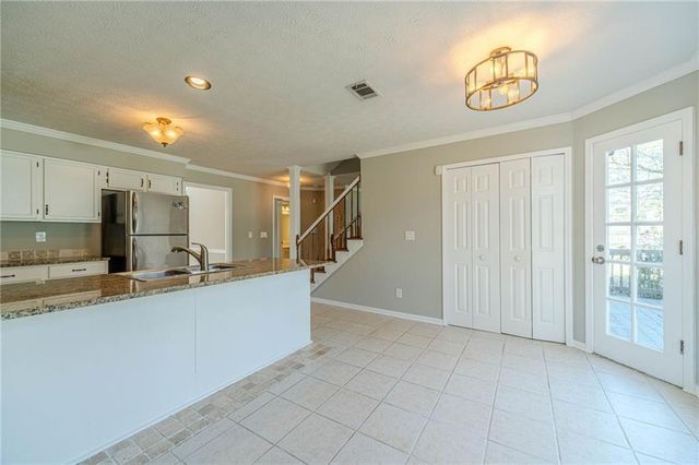 1578 Fair Oaks Lane, Snellville, GA 30078