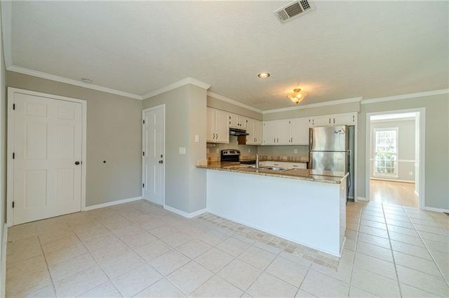 1578 Fair Oaks Lane, Snellville, GA 30078