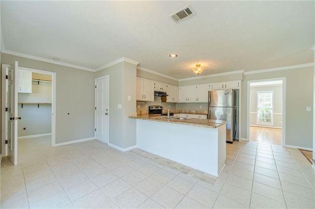 1578 Fair Oaks Lane, Snellville, GA 30078