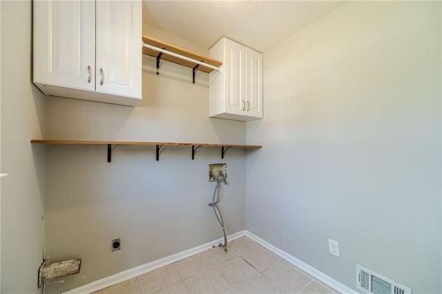 1578 Fair Oaks Lane, Snellville, GA 30078