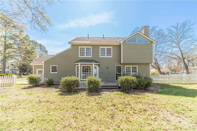 1578 Fair Oaks Lane, Snellville, GA 30078