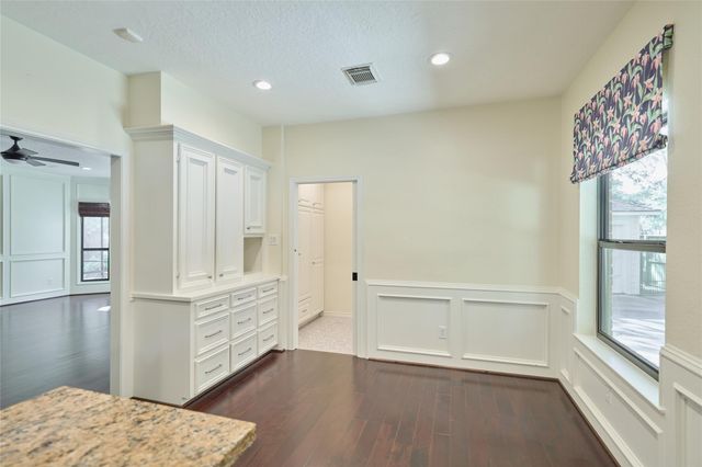 6 Glen Canyon Place, The Woodlands, TX 77381