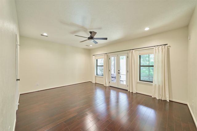 6 Glen Canyon Place, The Woodlands, TX 77381