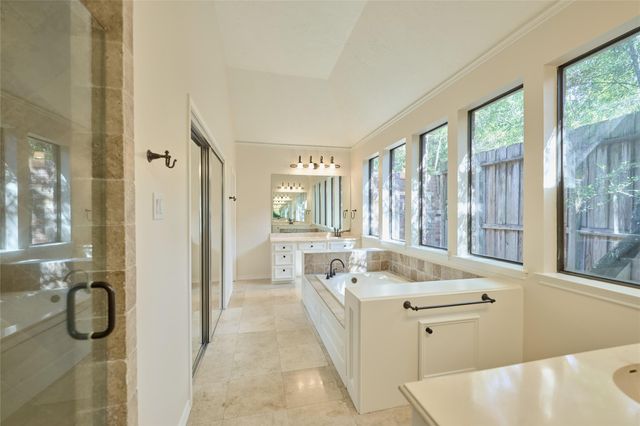6 Glen Canyon Place, The Woodlands, TX 77381